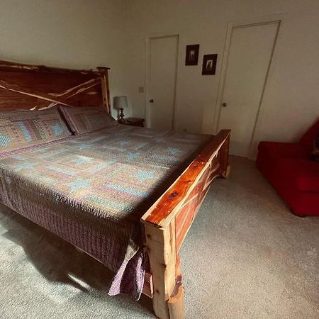 Cabin With Treehouse Views, 3 King Beds, 4 Bunks, And Large Hot Tub! Гетлинбург Екстериор снимка