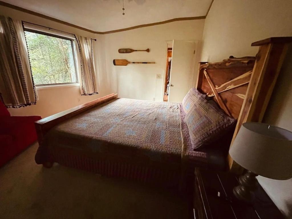 Cabin With Treehouse Views, 3 King Beds, 4 Bunks, And Large Hot Tub! Гетлинбург Екстериор снимка
