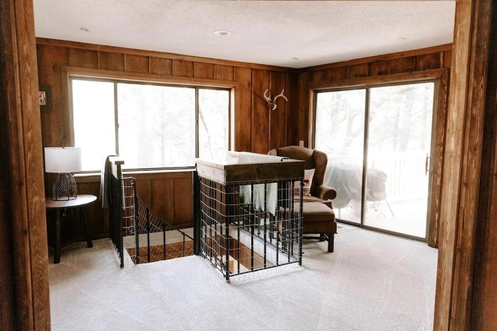 Cabin With Treehouse Views, 3 King Beds, 4 Bunks, And Large Hot Tub! Гетлинбург Екстериор снимка